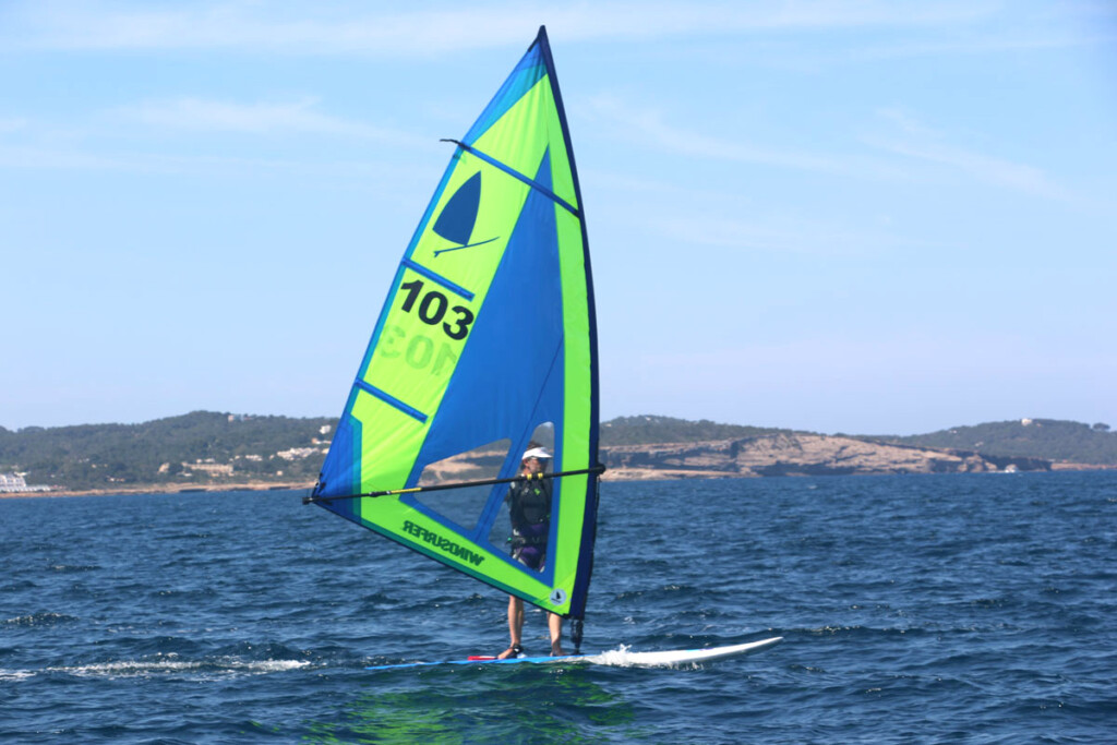 Windsurfer Drassana i Club de Patí Vela Català